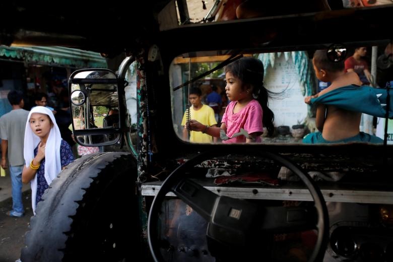 تصاویر | آوارگی هزاران نفر از مردم فیلیپین به دلیل حضور داعش